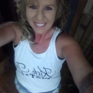 Meet your Posher, Leanna